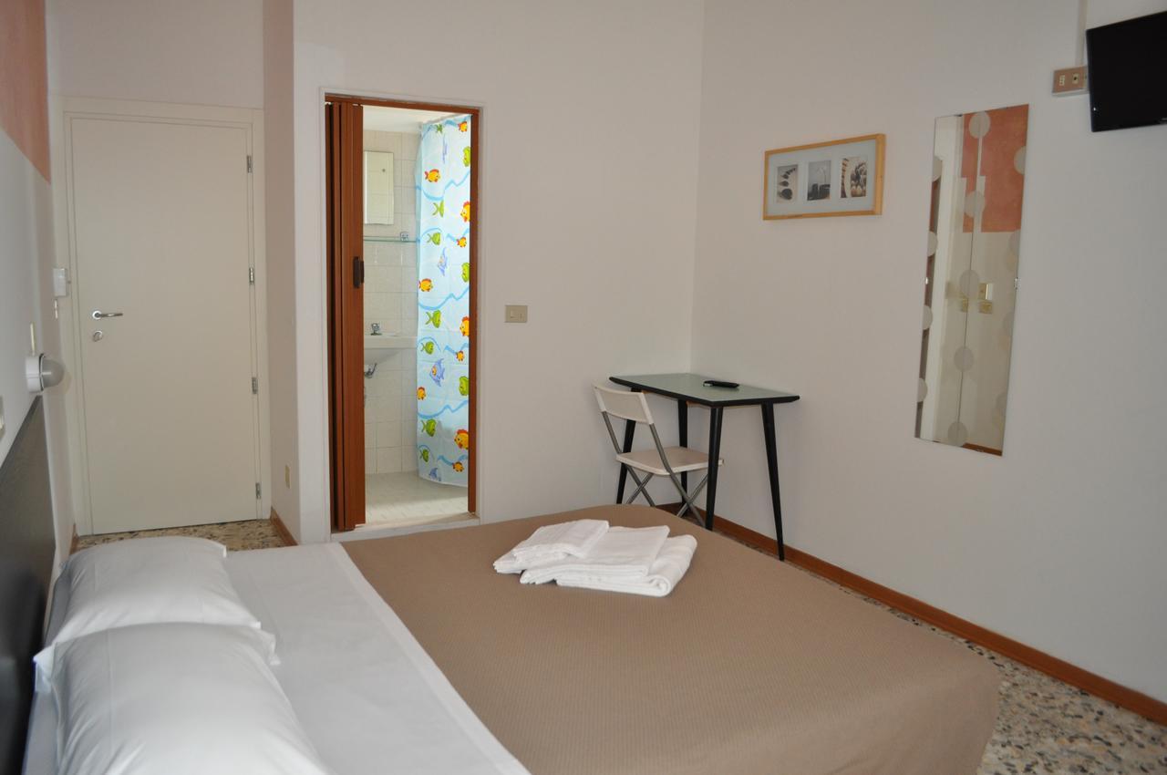 Hotel Urano Cattolica Ngoại thất bức ảnh