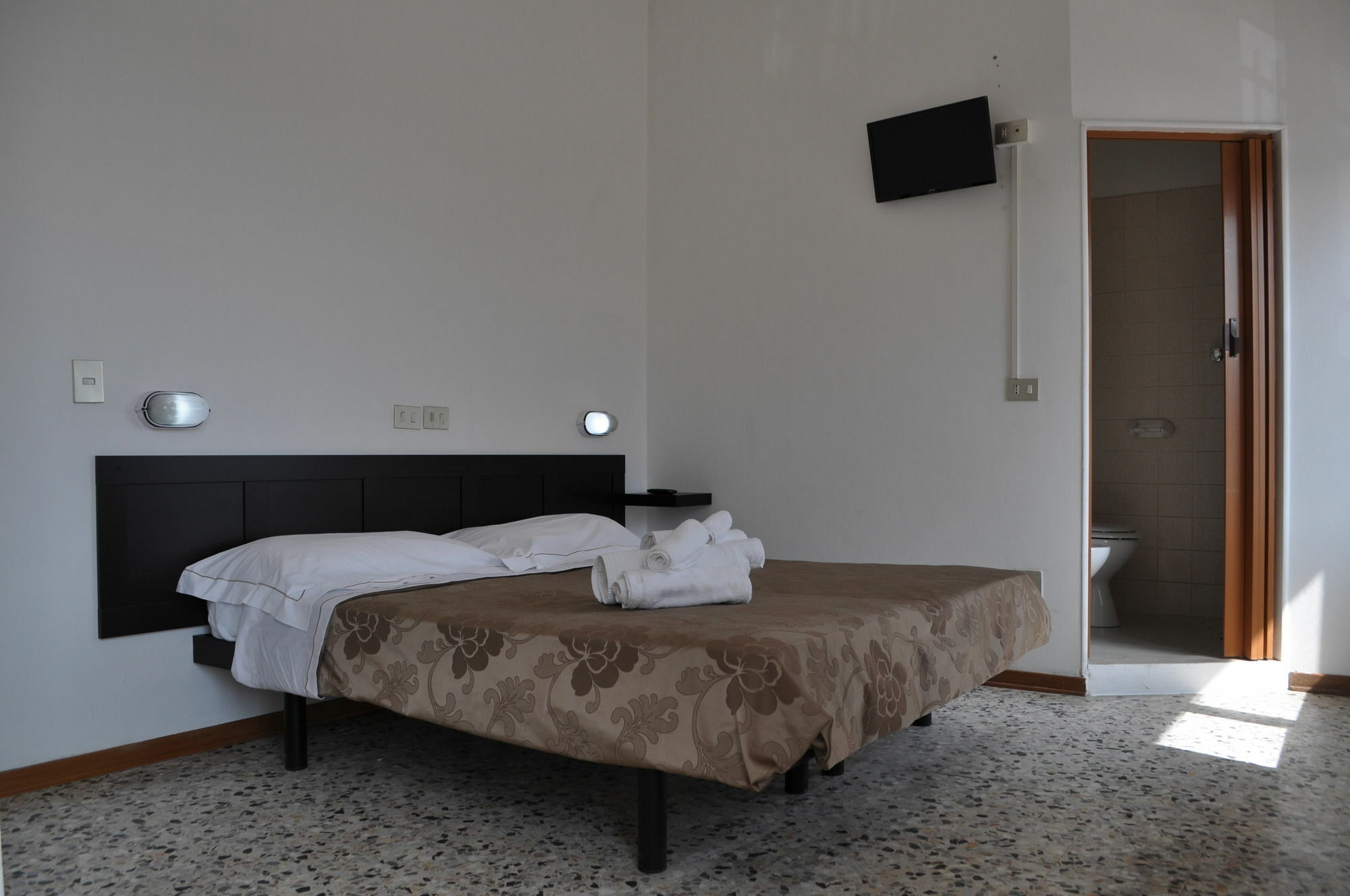 Hotel Urano Cattolica Ngoại thất bức ảnh