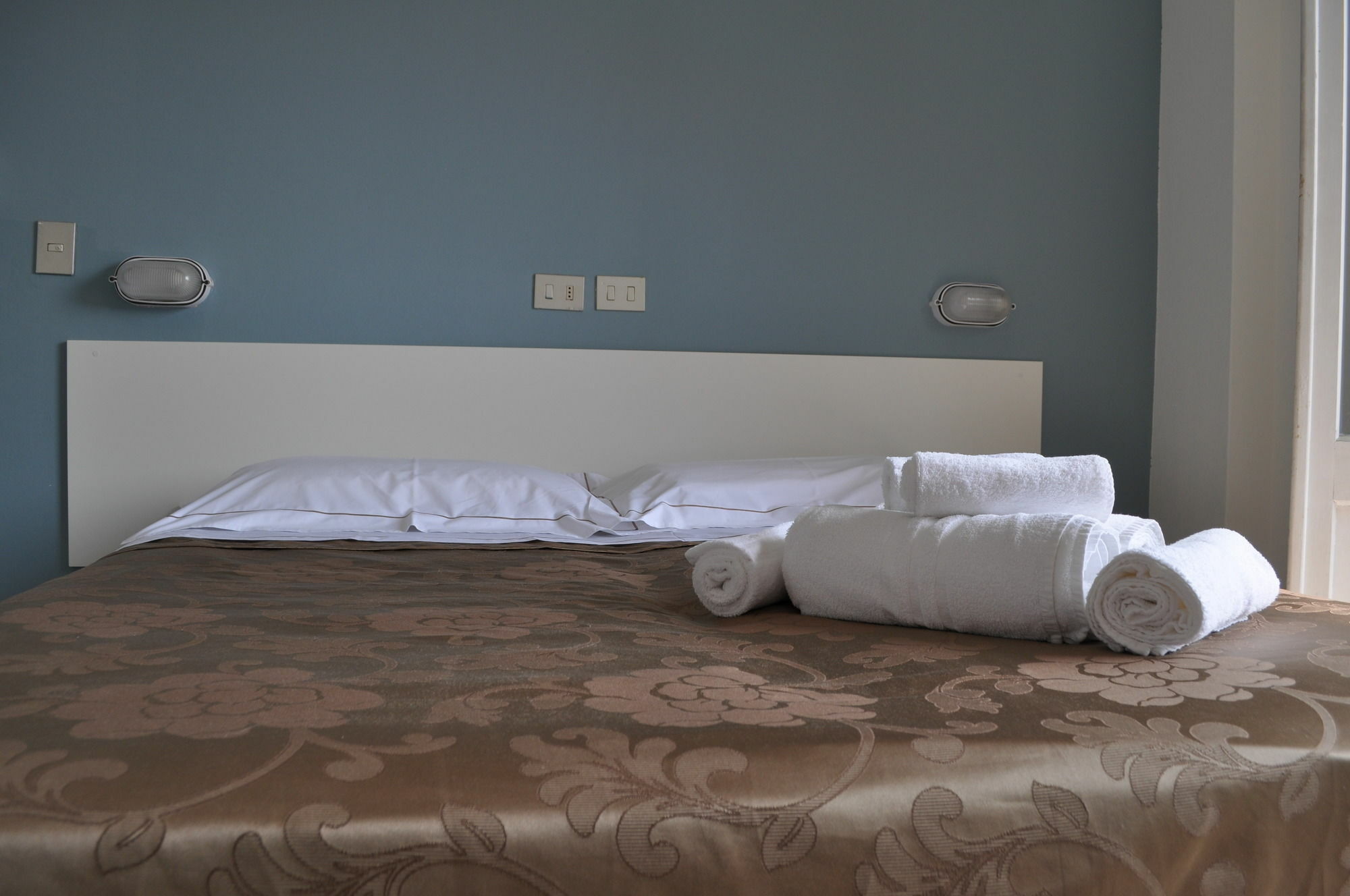Hotel Urano Cattolica Ngoại thất bức ảnh